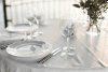 table-dressee-au-restaurant-lumiere-pour-mariage-diner-romantique-celebration_114830-37.jpg